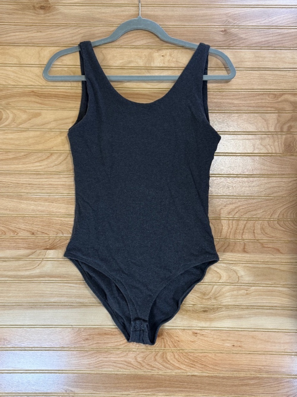 pact organic cotton grey bodysuit - Medium